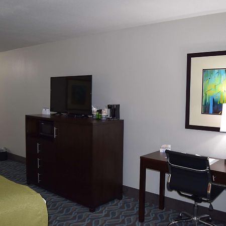 Best Western Plus Hardeeville Inn & Suites Exterior photo