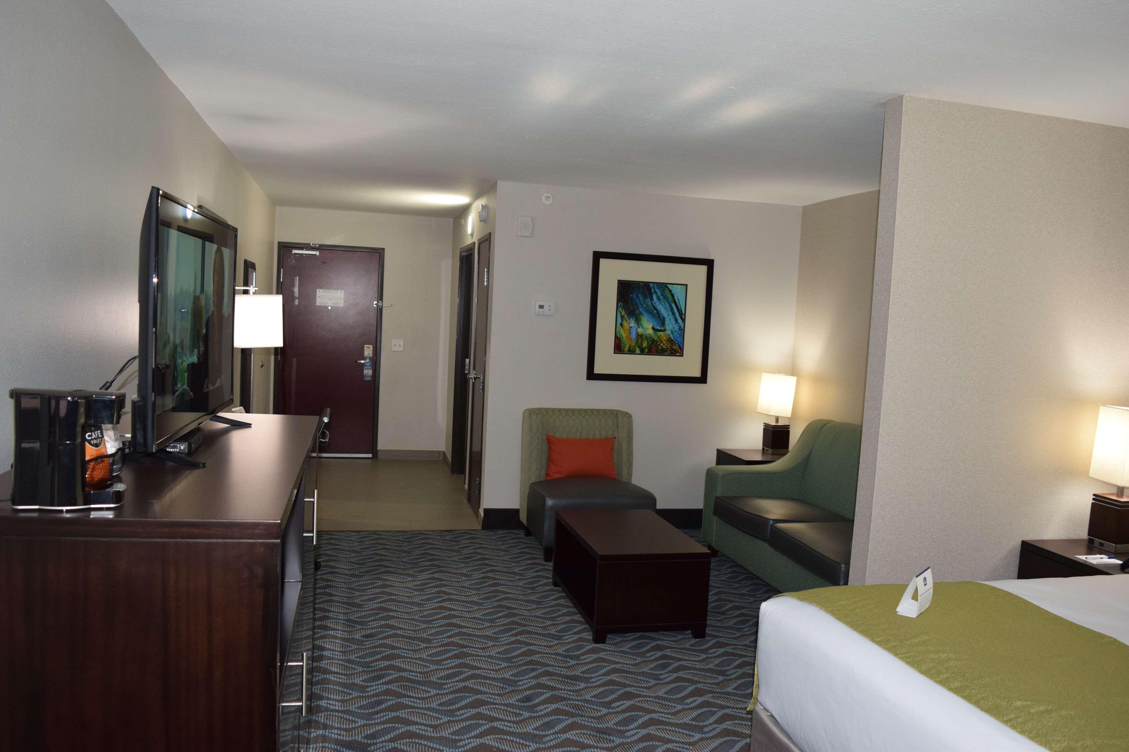 Best Western Plus Hardeeville Inn & Suites Exterior photo